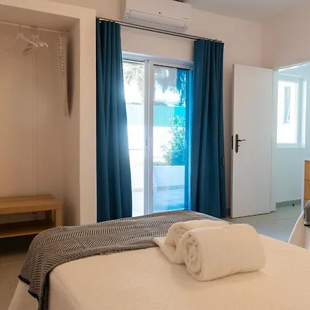 - Solar Vale Covo アパート